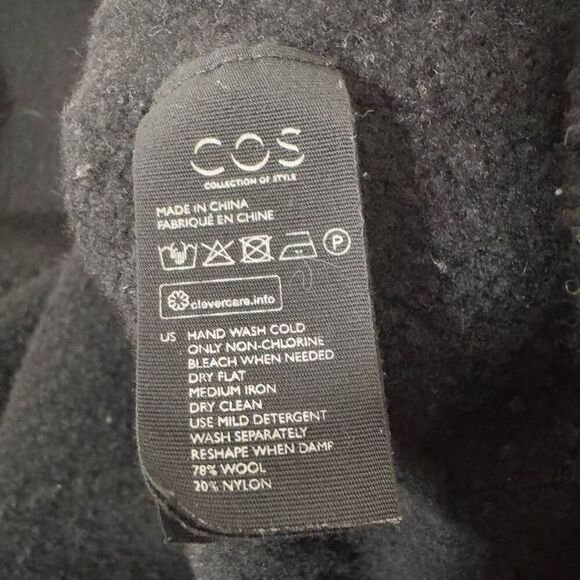 COS Oversized Turtle Neck Sweater Wool Blend Size Small Black Color - Picture 6 of 9